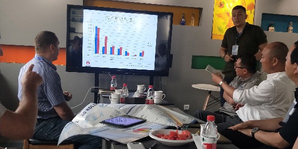 新的突破，歐格曼涂料逐漸走向國外，與俄羅斯企業(yè)洽談合作