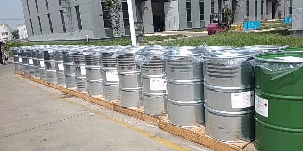 用更低的成本獲得更好的產(chǎn)品與服務(wù)，這就是歐格曼涂料帶給您的