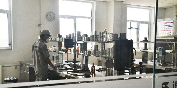 創(chuàng)新助力發(fā)展，歐格曼涂料成立在研發(fā)基地上的廠家